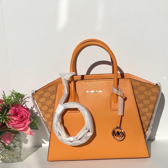 Michael Kors Avril LG Satchels - Picture 2 of 9